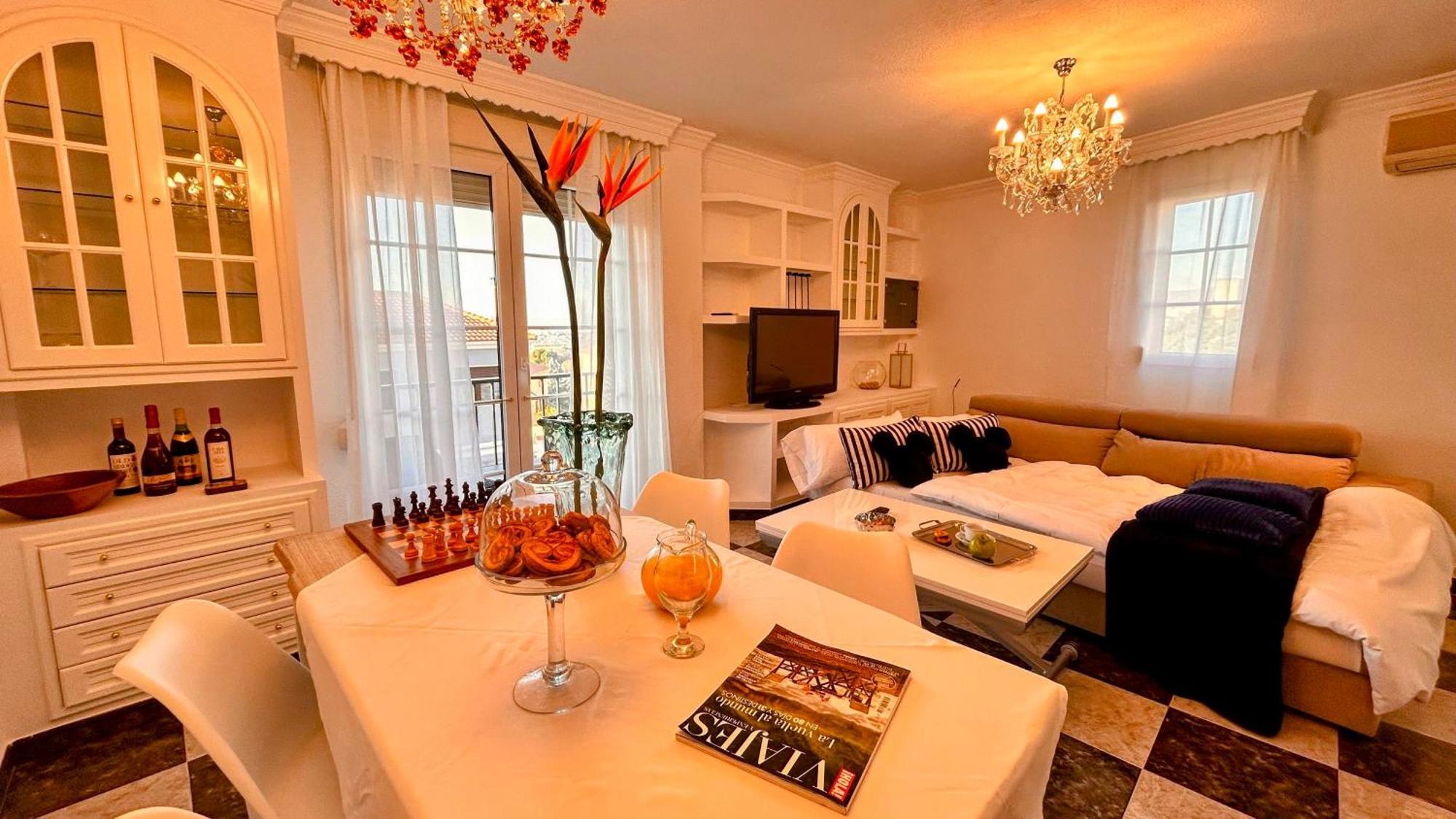 Iberos Royal Apartment La Zubia  Luaran gambar